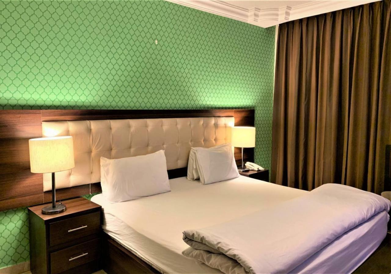 Lancaster Hotel Apartments Dahiet Alrasheed อัมมาน ภายนอก รูปภาพ